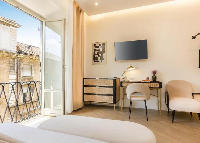 Colosseum Boutique Rome